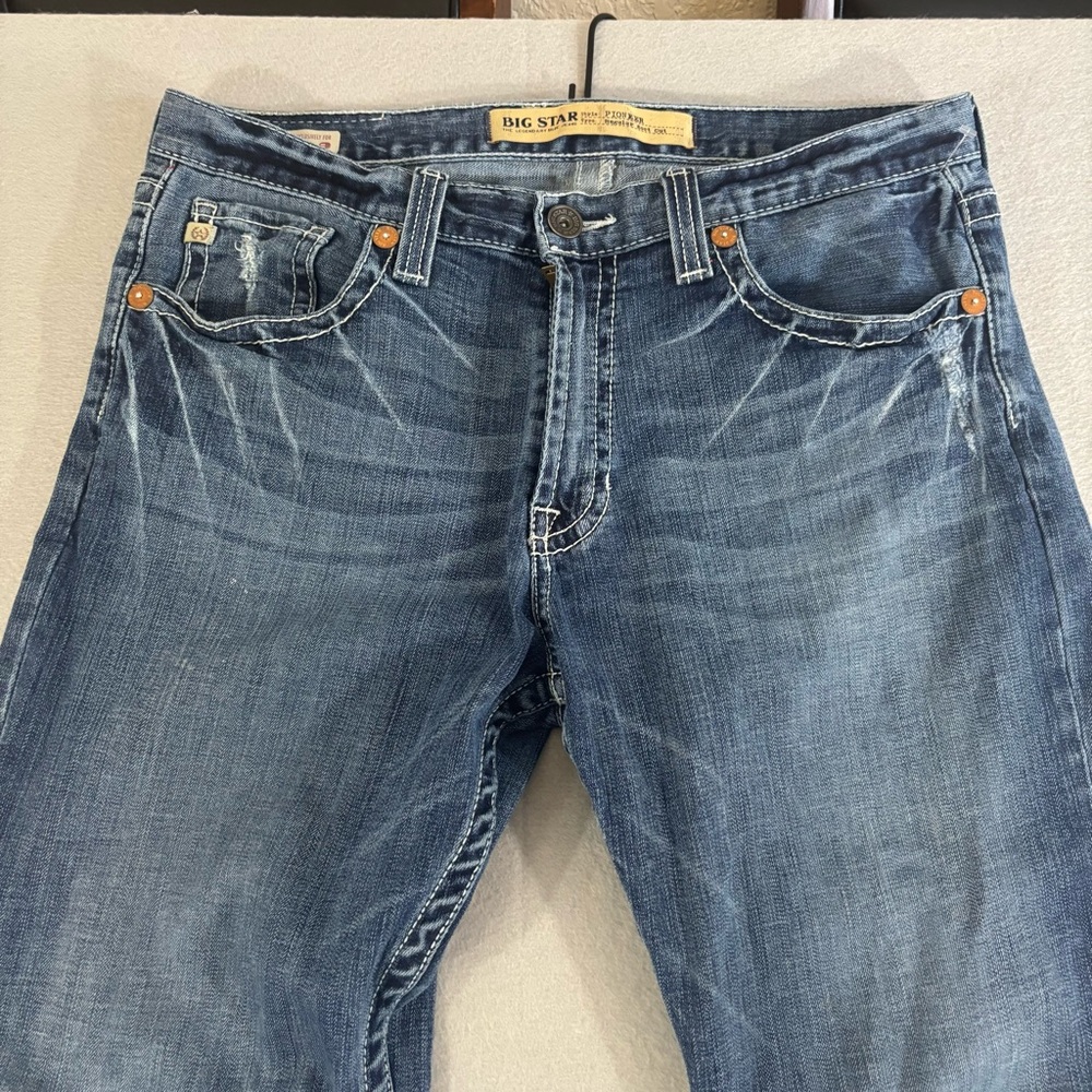 Big Star Pioneer Regular Boot Cut Jeans Men’s 34R Blue Distressed Buckle - Picture 2 of 10
